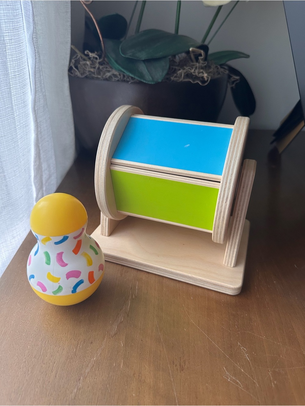Lovevery sensory kit- spinning rainbow and tummy time wobbler toys